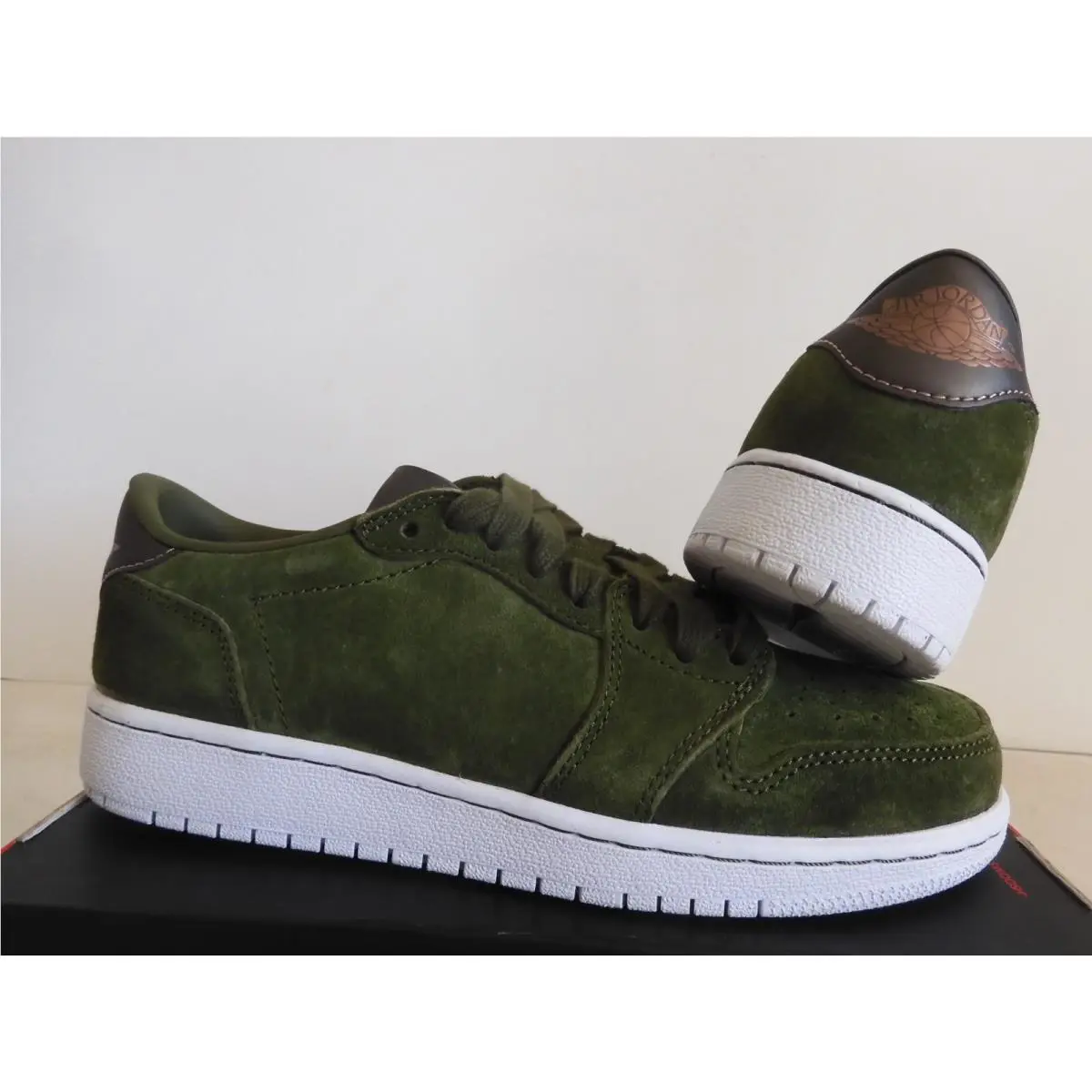 Nike shoes - Air Jordan 1 - Air - Green (UPC: 885176592579) 1