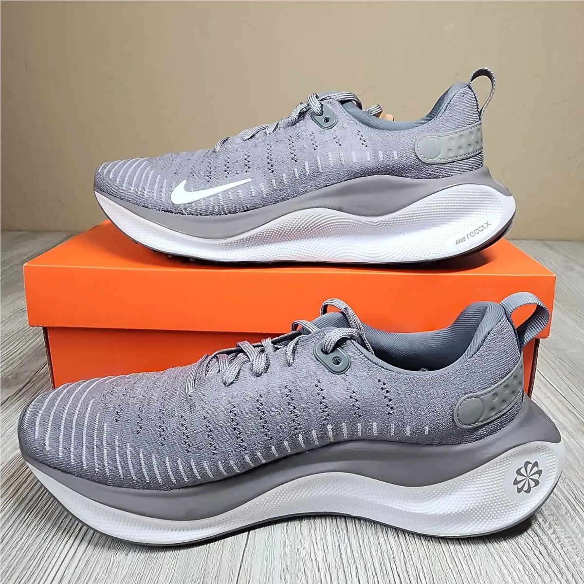 Nike shoes - Gray 0