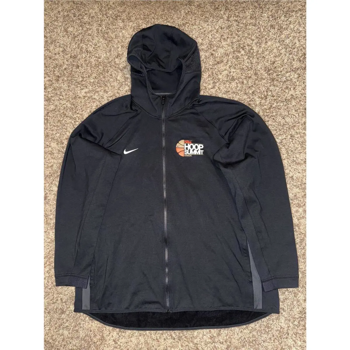 Nike Men`s Hoops Summit Graphic Basketball Black Hoodie Limited