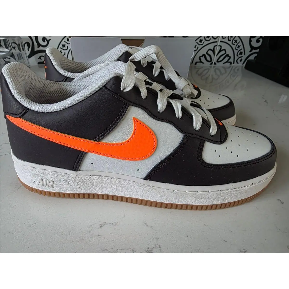 Nike shoes - White 3