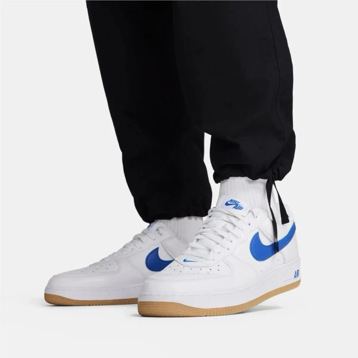 Nike clothing - Black (UPC: 197593305787) 1