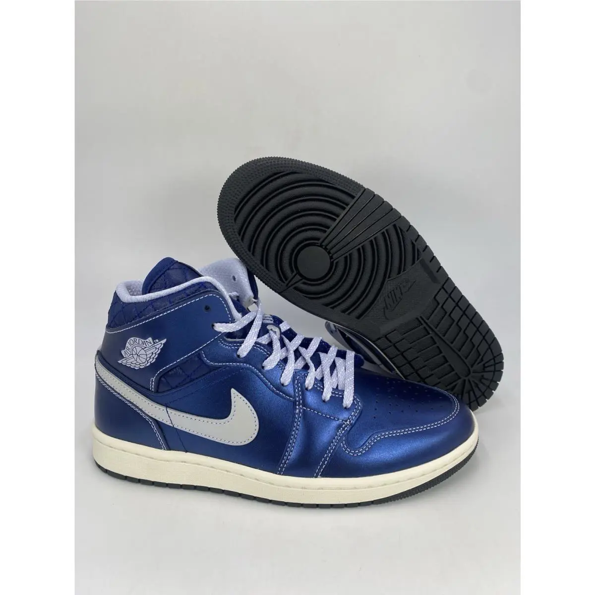 Nike Wmns Air Jordan 1 Mid SE Ghost Coconut Milk IM5128 001 Women`s Size 10