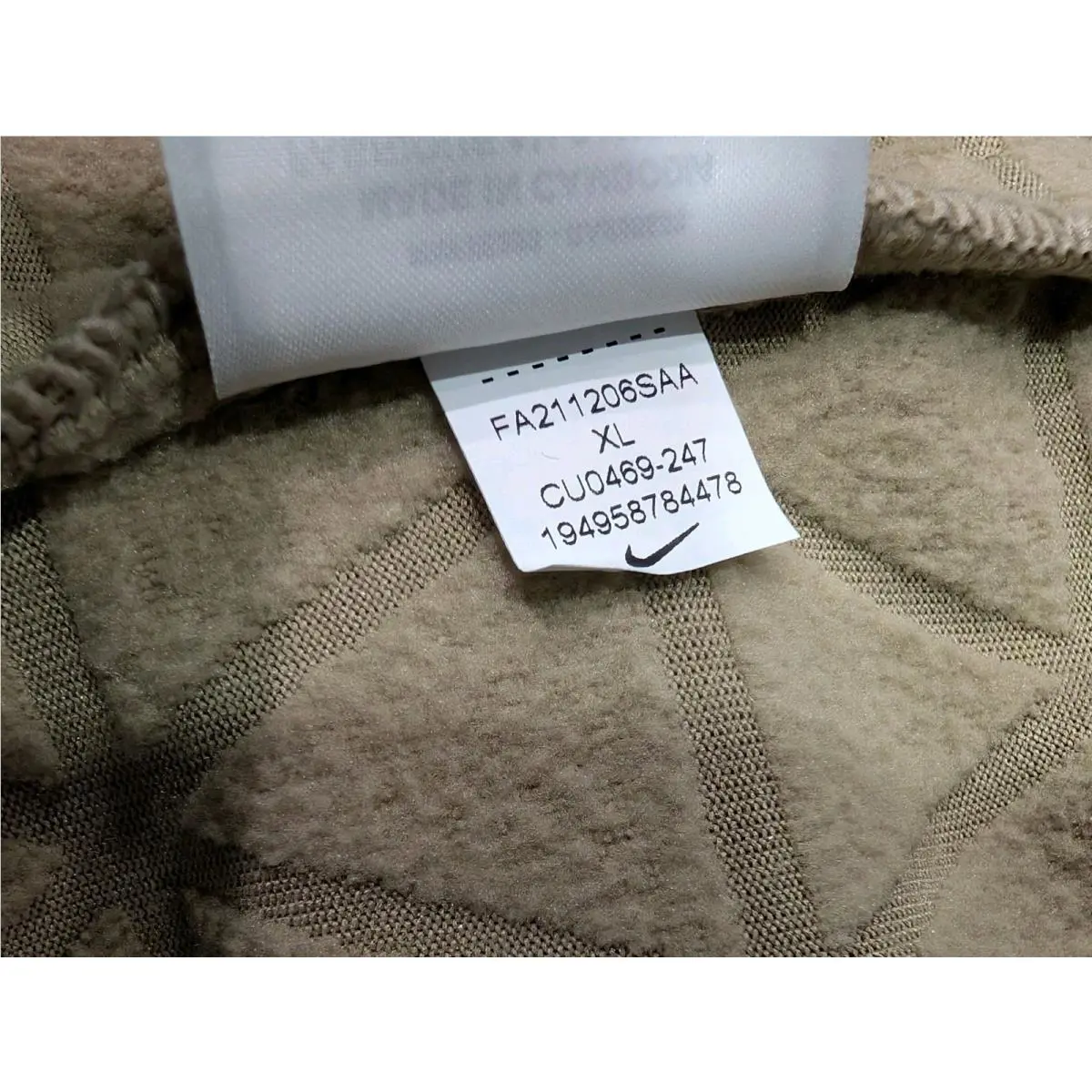 Nike clothing - Nike Therma-FIT - Beige (UPC: 194958784478) 14