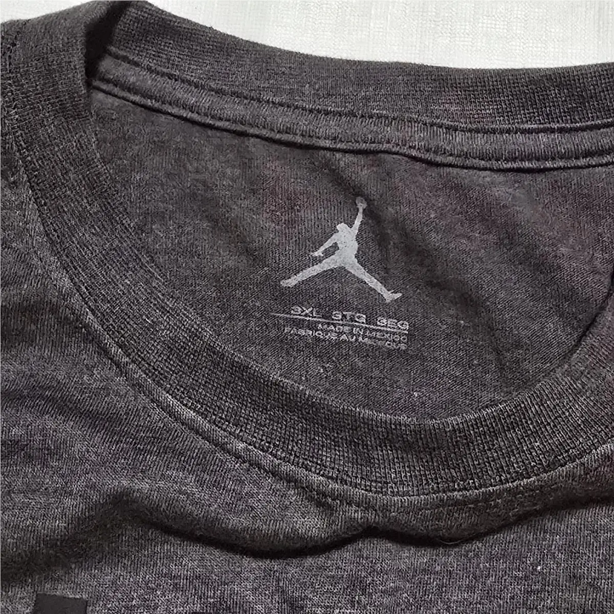 Nike clothing - 335044-071 - 335044-071 - Gray (UPC: 826216597550) 1