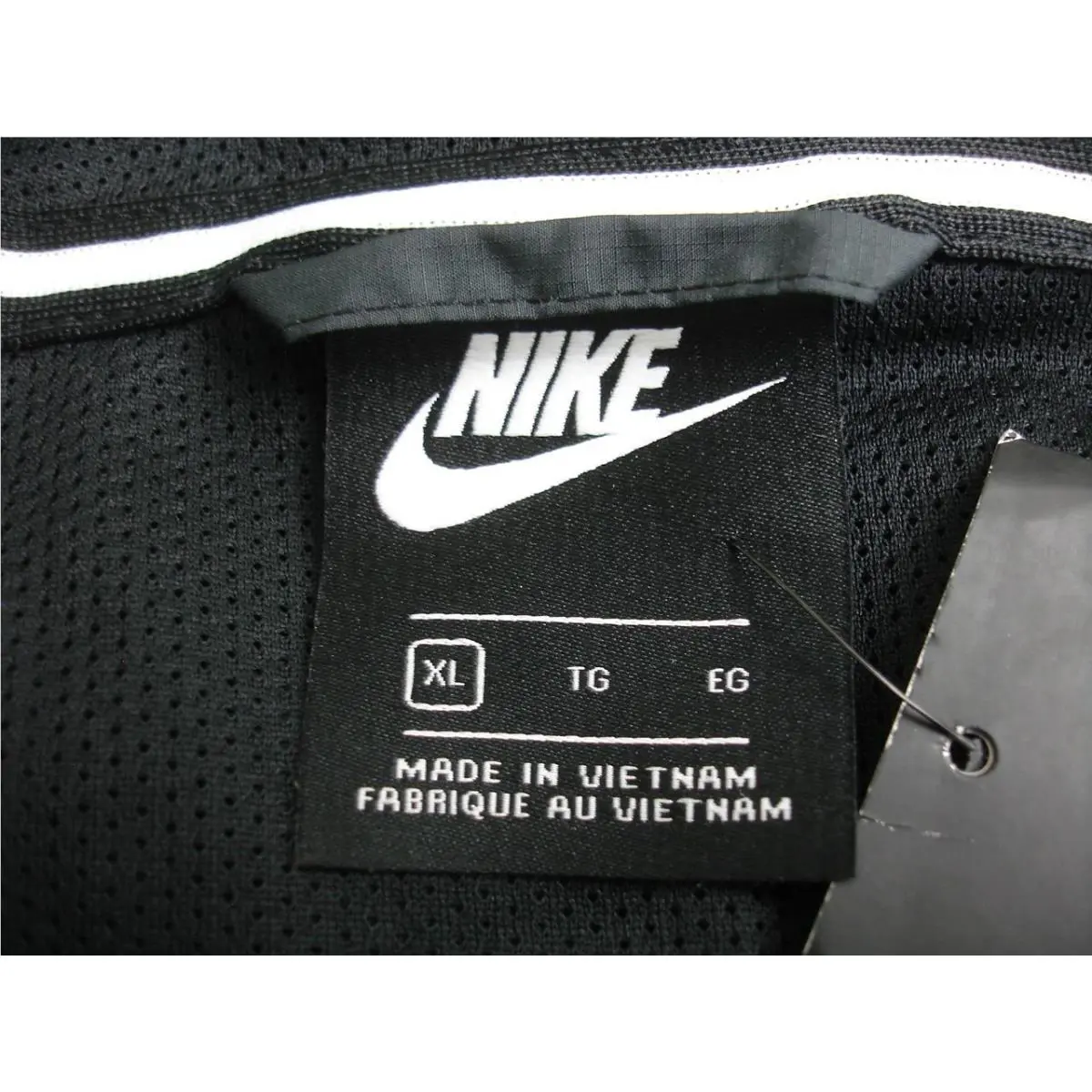 Nike clothing - Nike Woven Windrunner - Woven Windrunner - Black 17