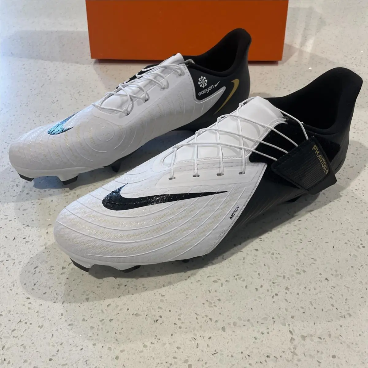 Nike shoes - Nike Phantom GX - Phantom - FD6724-100 - White 1