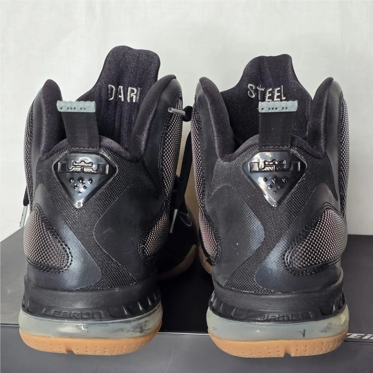 Nike shoes - LeBron 9 - LeBron - 512132 992 - Black 0