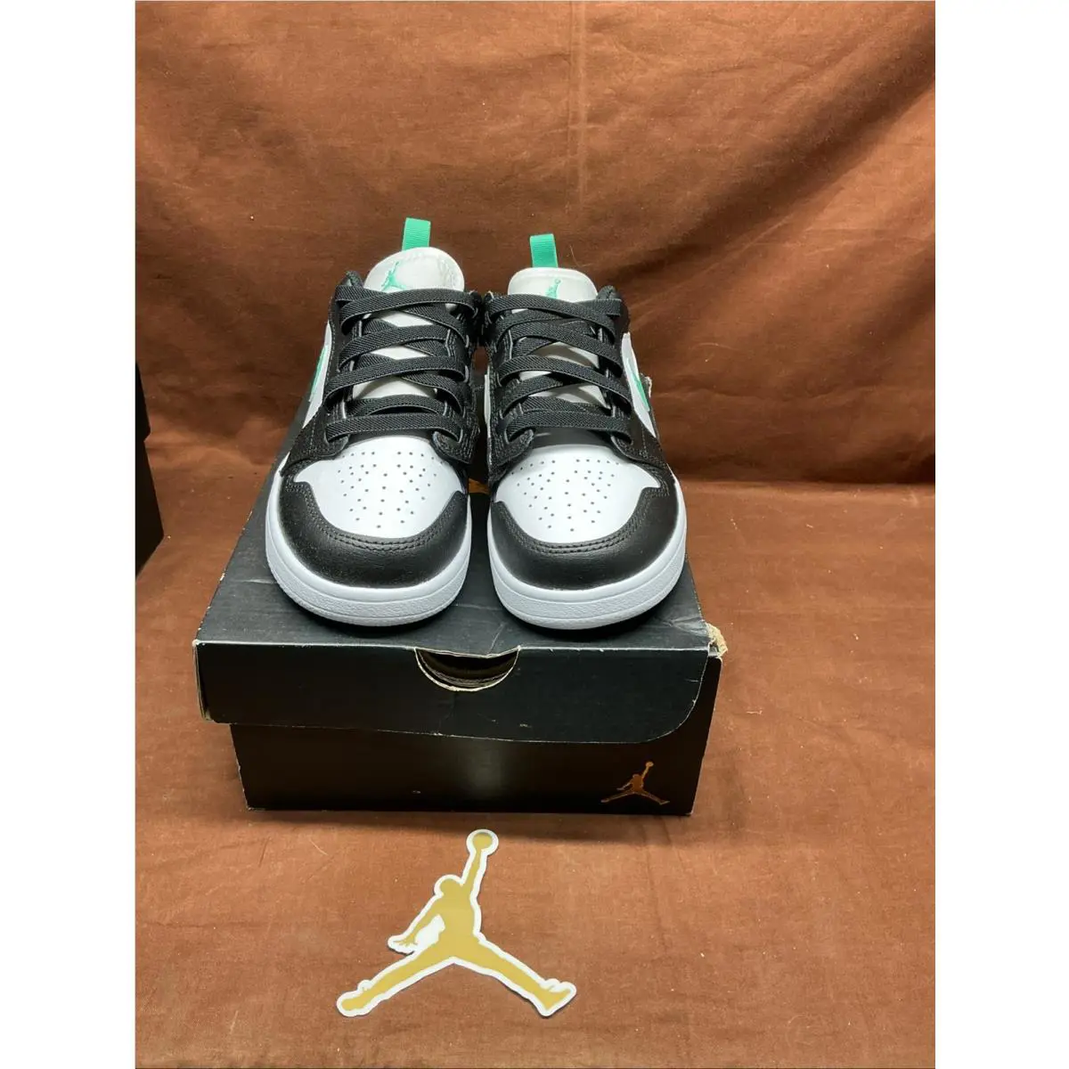 Nike Air Jordan 1 Low White / Green Glow / Black DR9748-131 Size 1Y