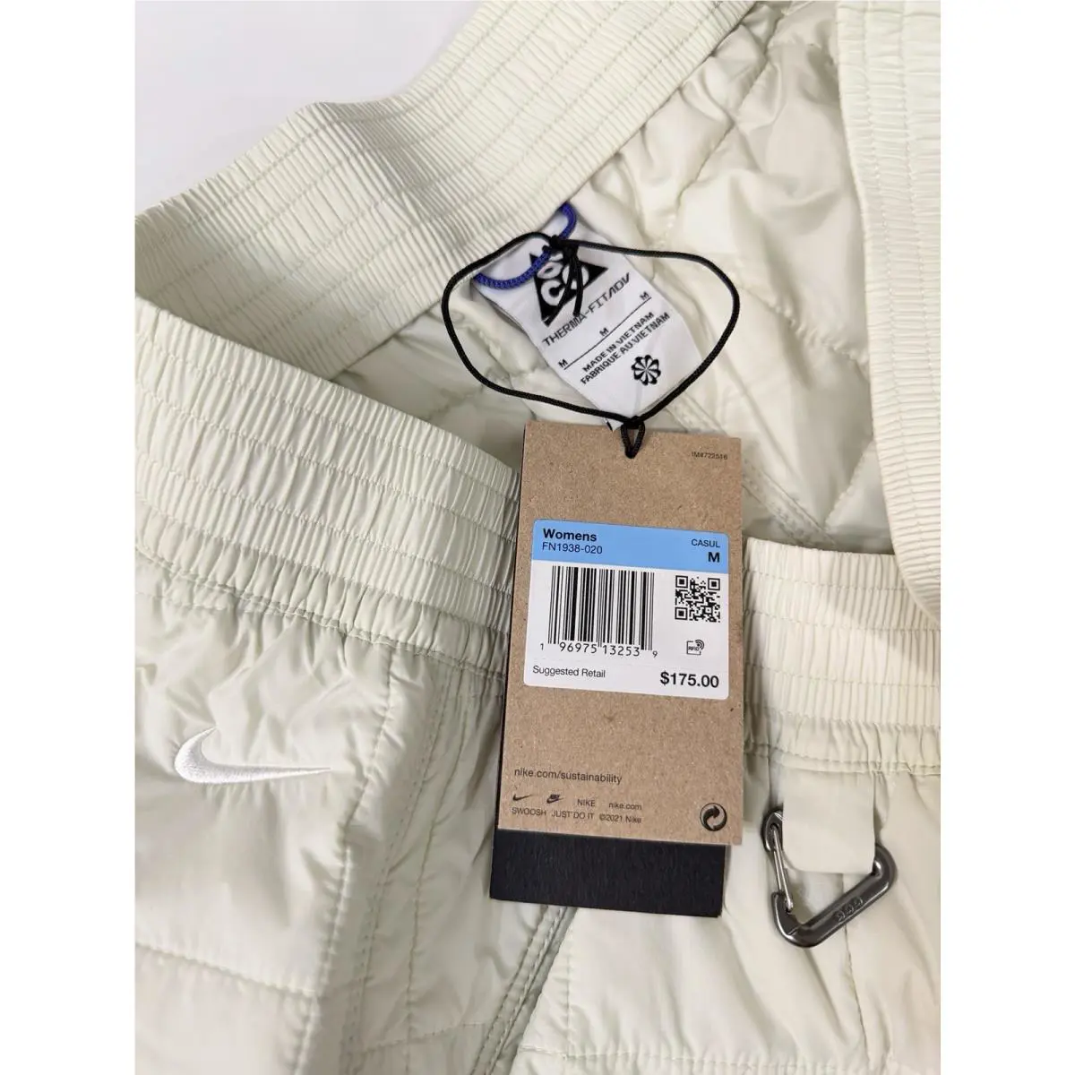 Nike clothing - Summit White 2