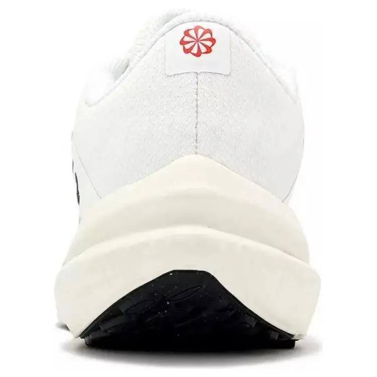 Nike shoes - White 3