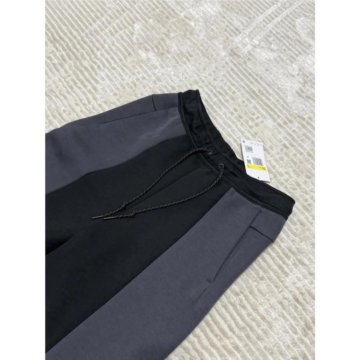 Nike clothing - Black 8