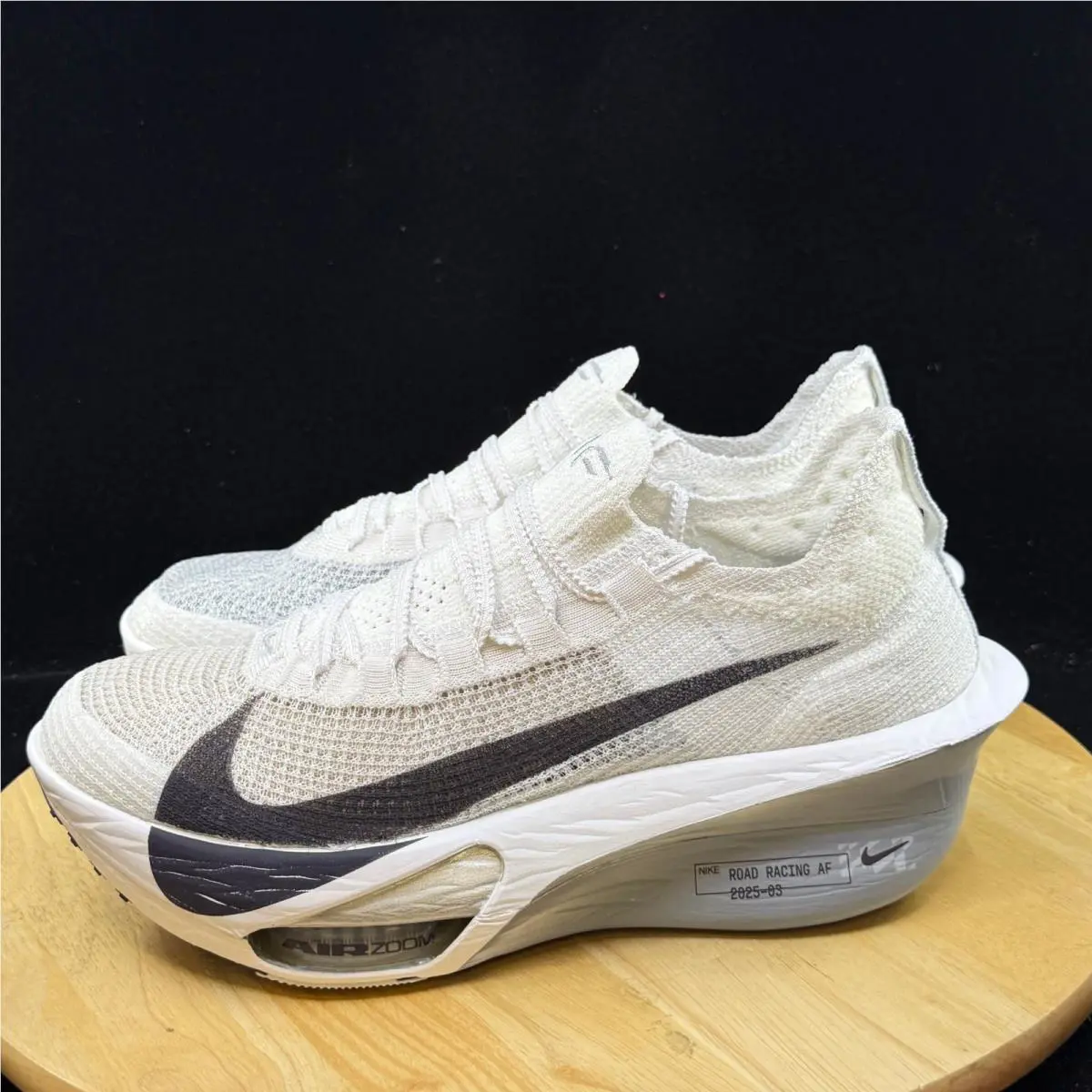 Nike shoes - White 1