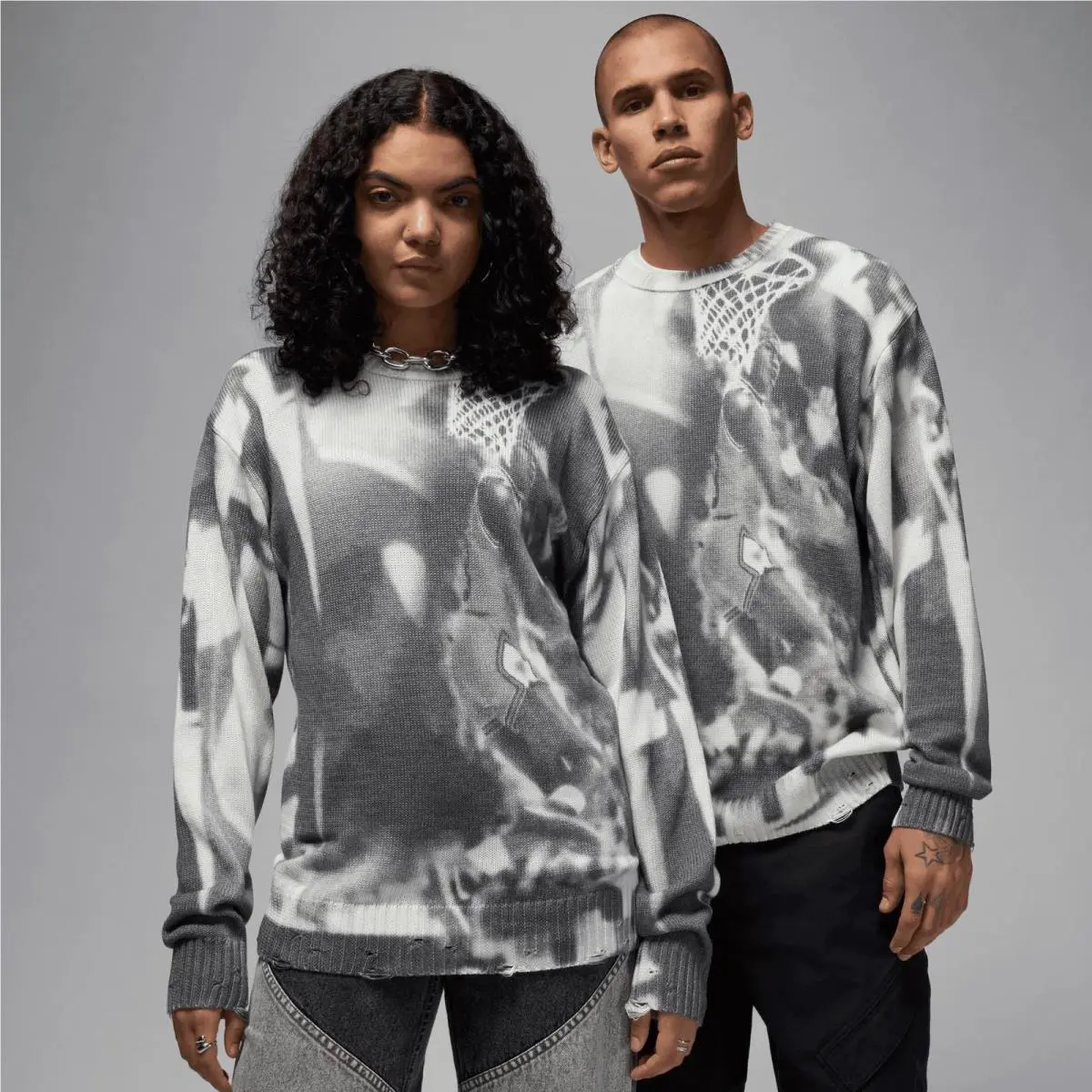 Nike clothing - Gray (UPC: 197602731705) 1