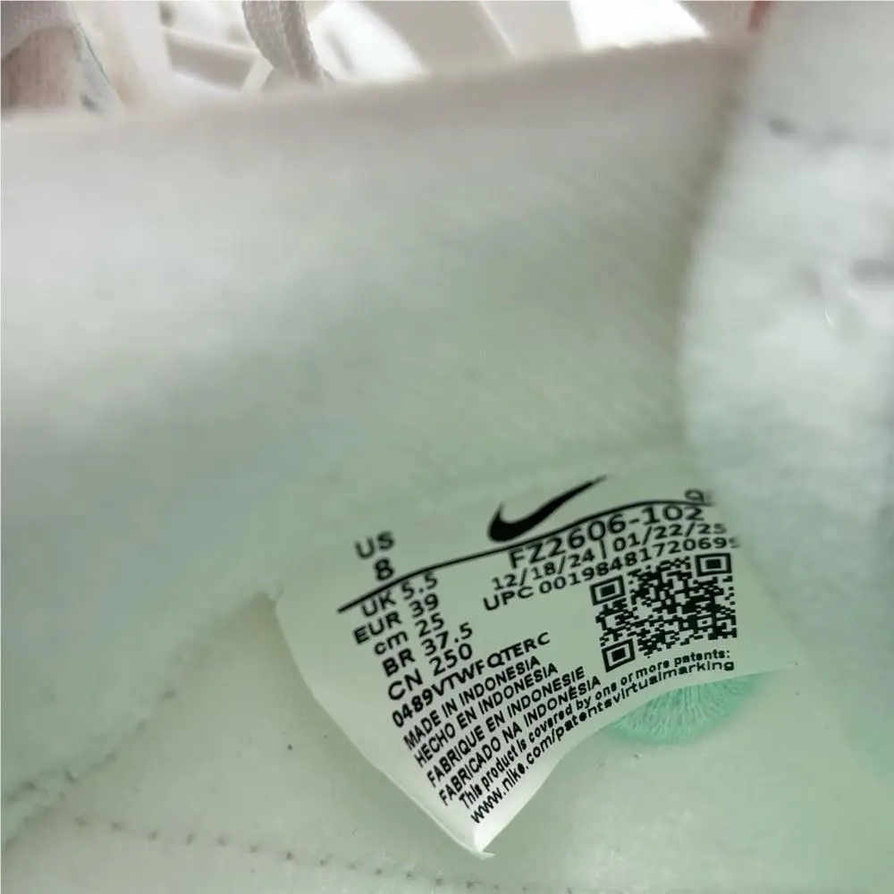 Nike shoes - White 8