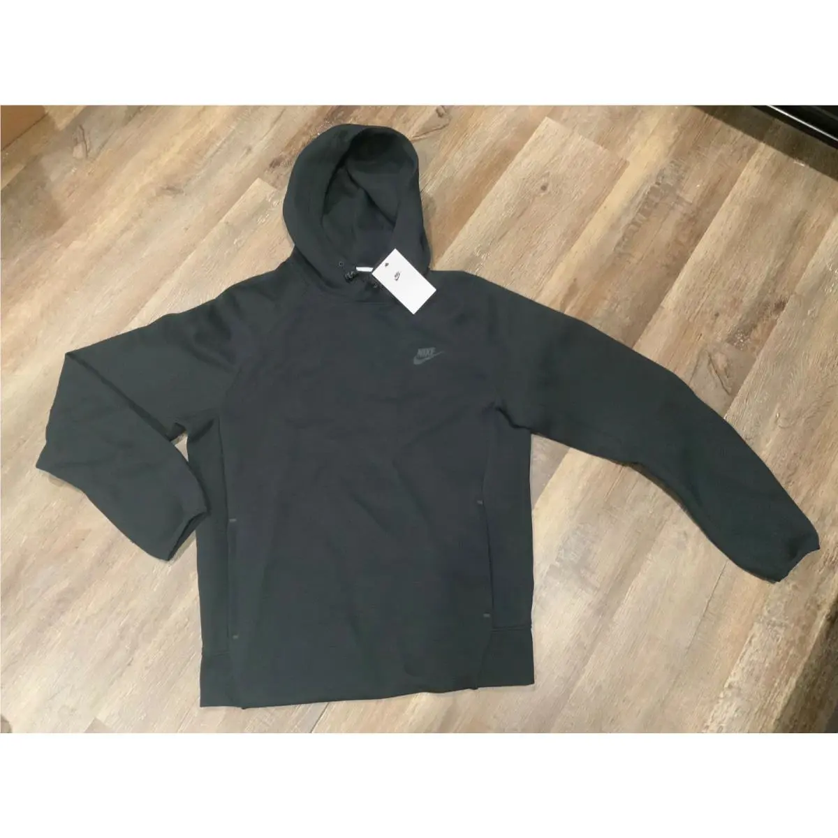 Nike Sportswear Tech Fleece Pullover Hoodie Black FB8016 010 Men`s Sz M