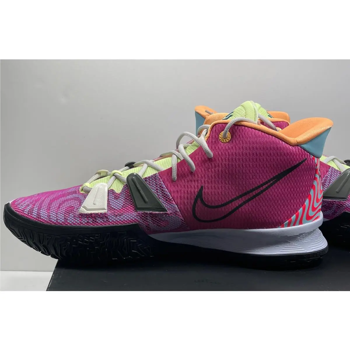 Nike shoes - Nike Kyrie 7 Creator - Kyrie Creator - DC0588 601 - ACTIVE FUCHSIA/BLACK GOAST (UPC: 194498957837) 4