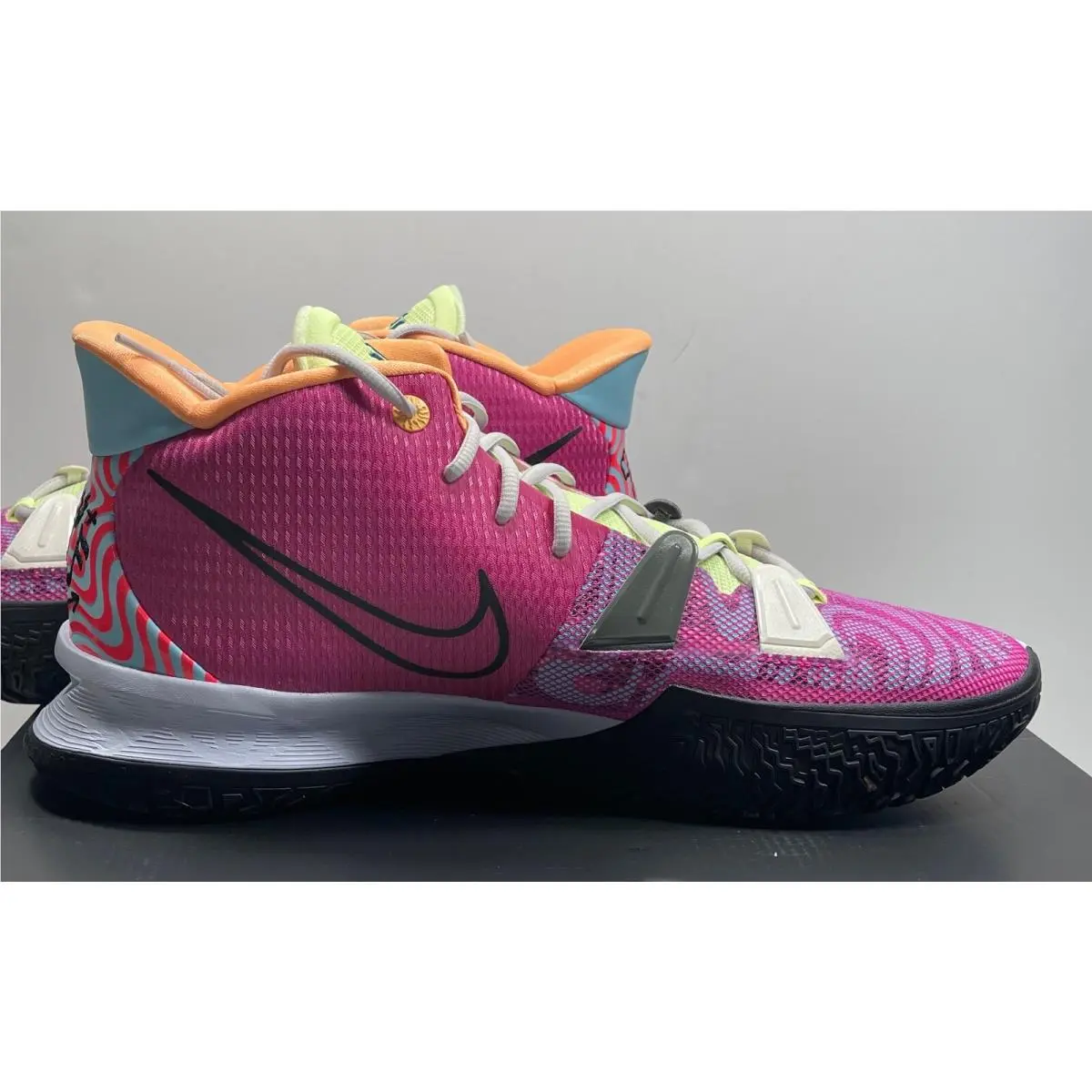 Nike shoes - Nike Kyrie 7 Creator - Kyrie Creator - DC0588 601 - ACTIVE FUCHSIA/BLACK GOAST (UPC: 194498957837) 5