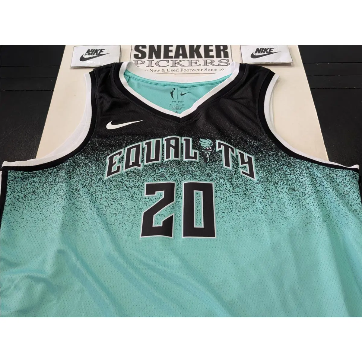 Nike clothing - Nike Dri-Fit - FD0806 305 - Mint / Black (UPC: 196156274263) 0
