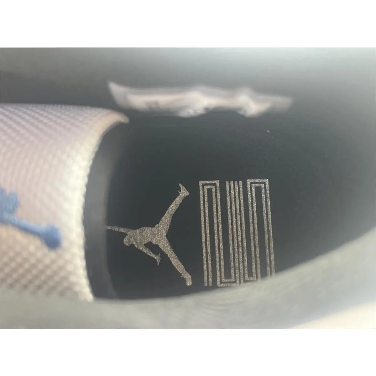 Nike shoes - Jordan 11 - White 5