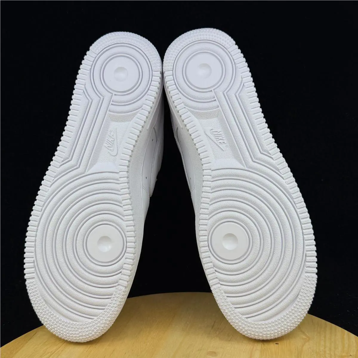 Nike shoes - White 7
