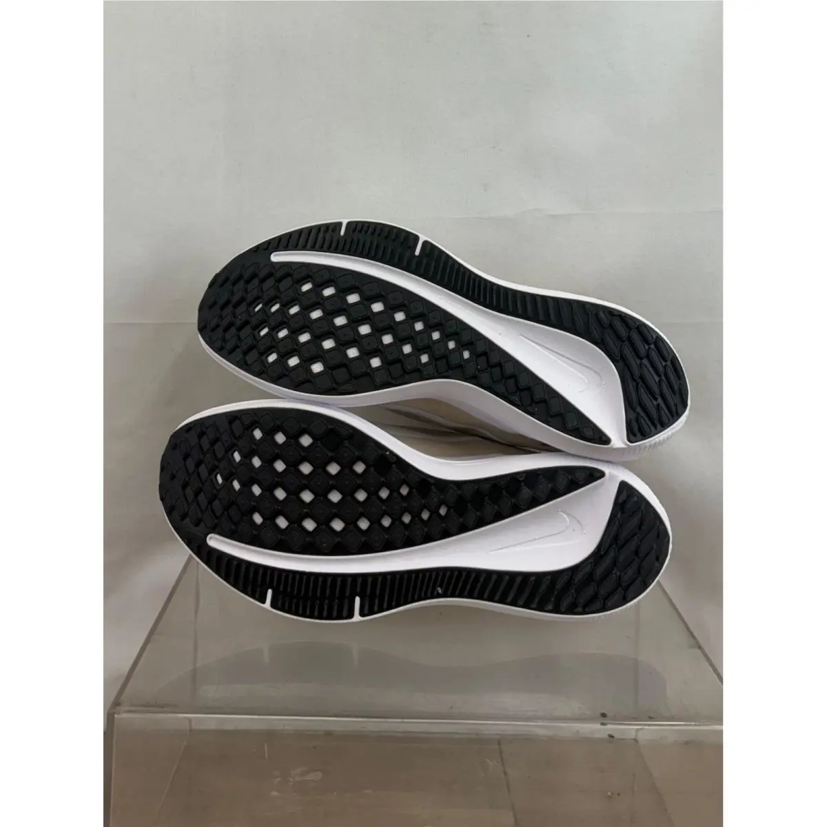 Nike shoes - Nike Air Winflo 10 - Air Winflo - Beige 4