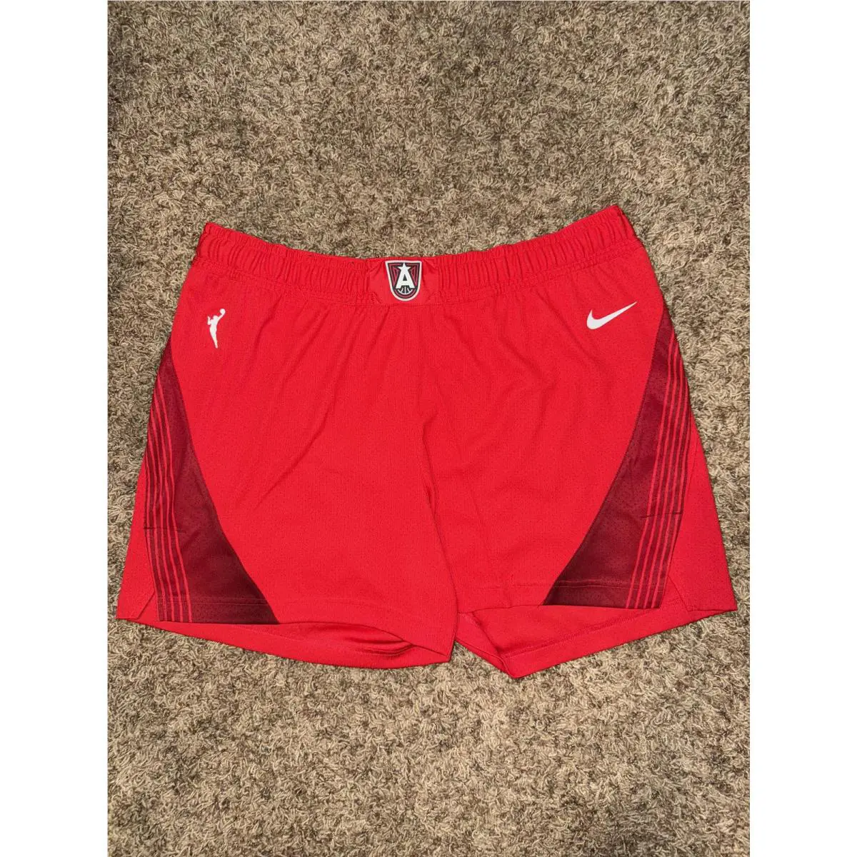 Nike Women’s Team Issue ld Atlanta Dream Red On-court Victory Performance Shorts