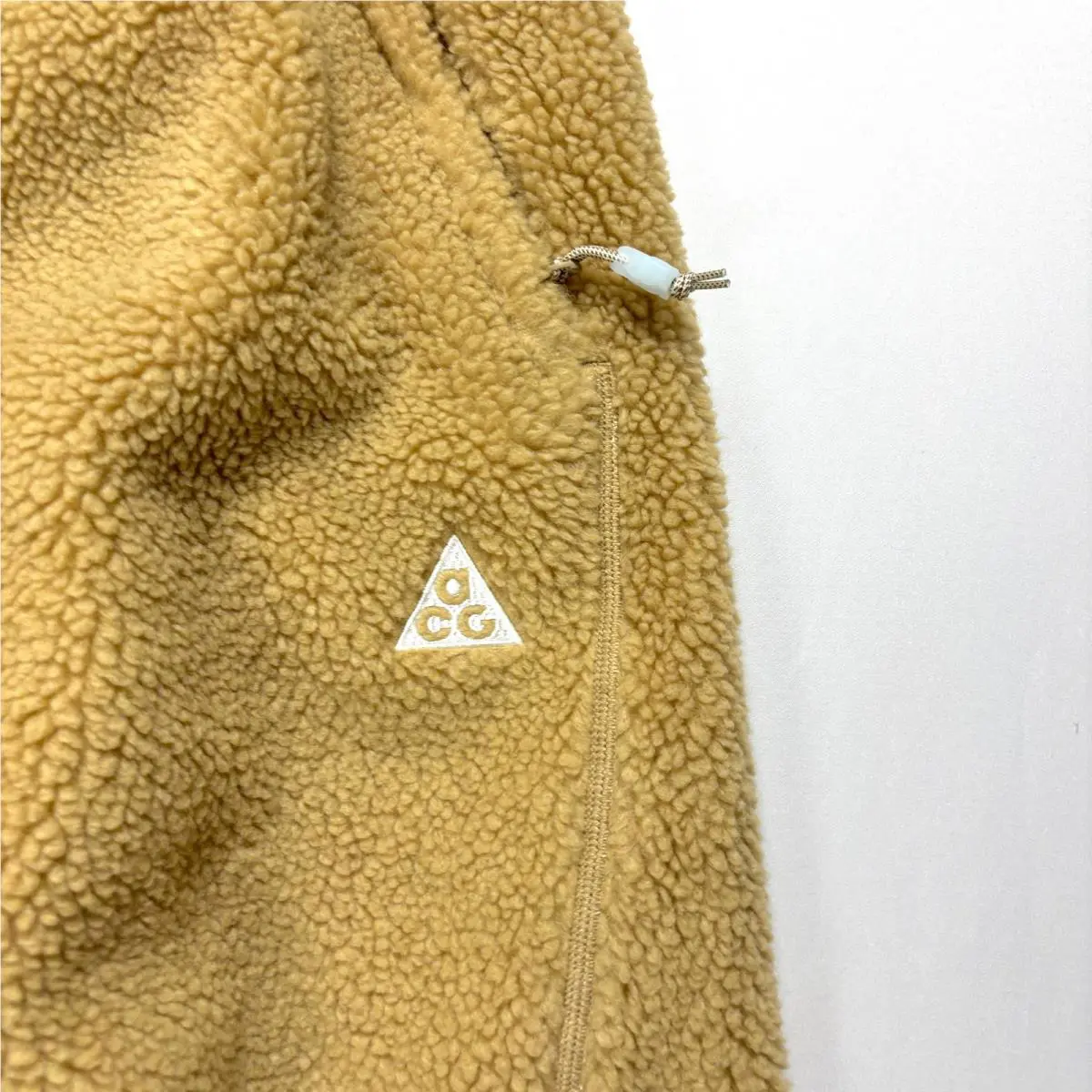 Nike clothing - Tan (UPC: 198486878777) 0