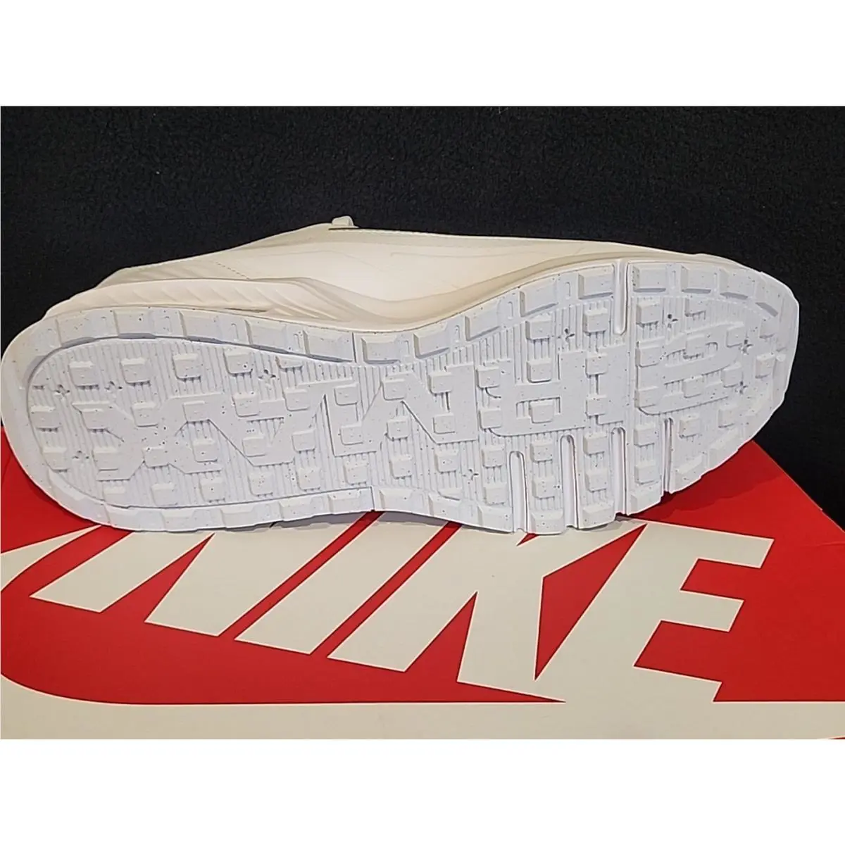 Nike shoes - Air Max Bia - Air Max Bia - If2624100 - White 4
