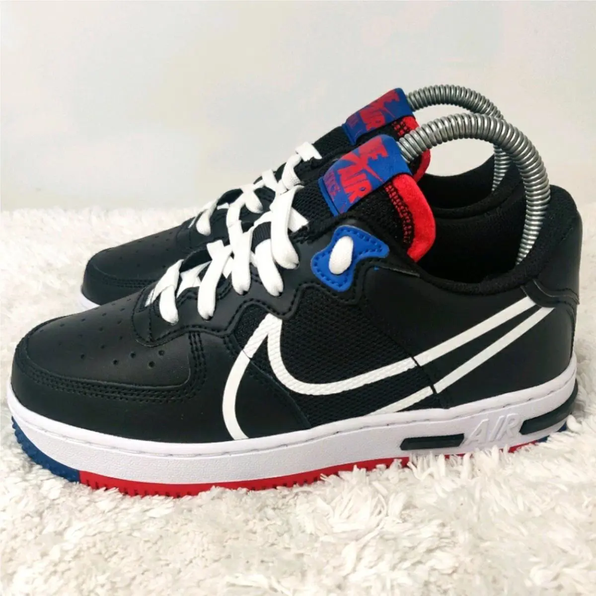 Nike shoes - Black 2
