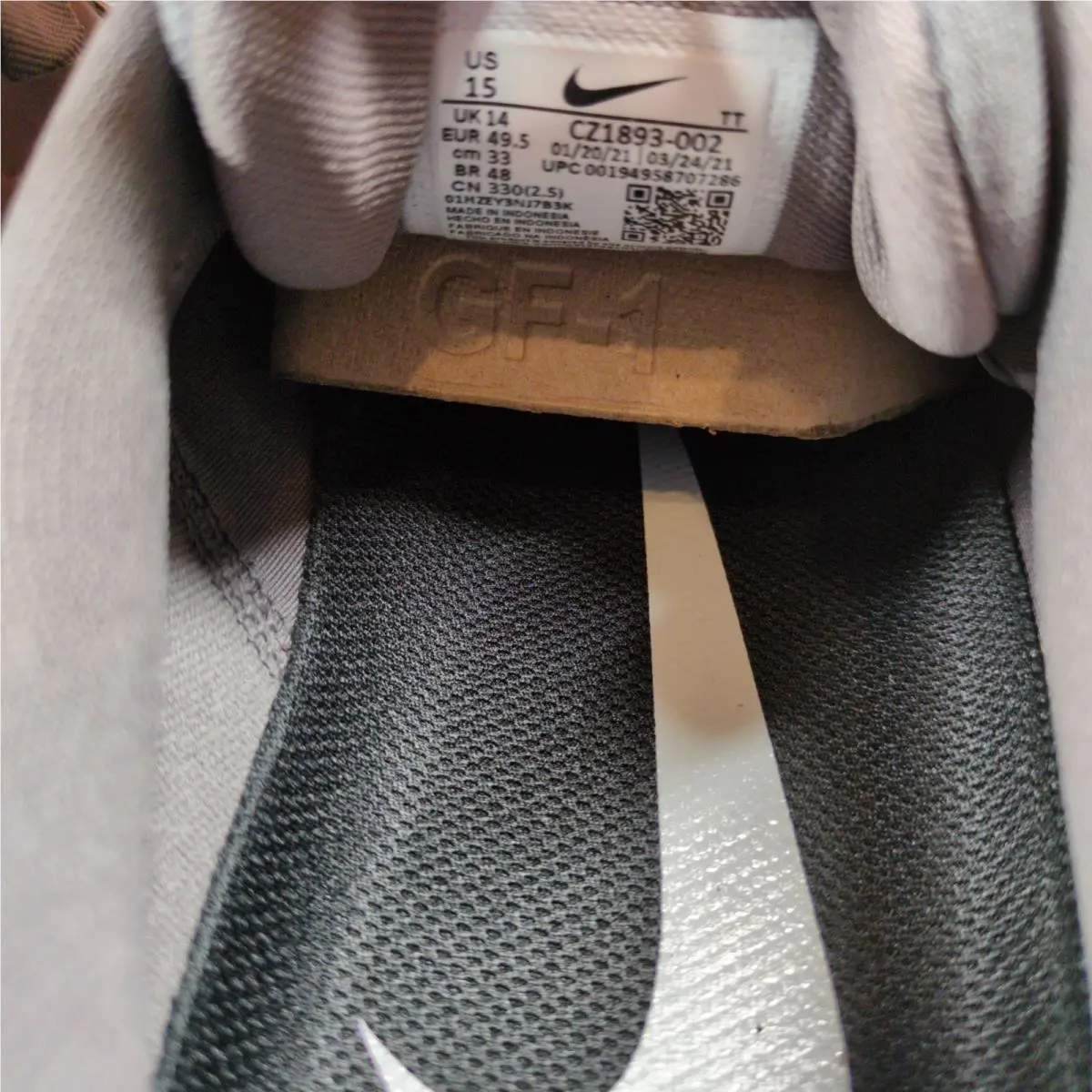 Nike shoes - Gray 4