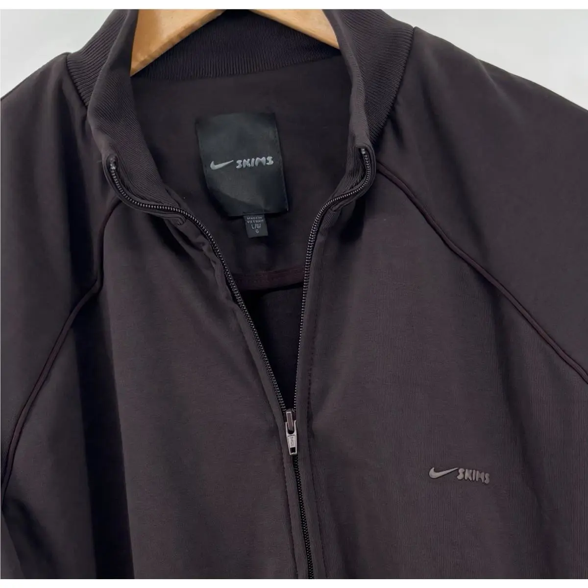 Nike clothing - Currant 2