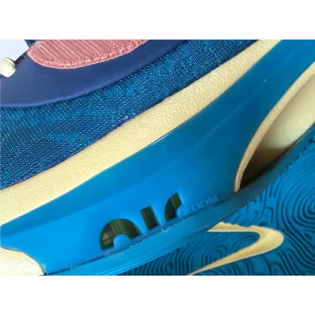 Nike shoes - Laser Blue 11