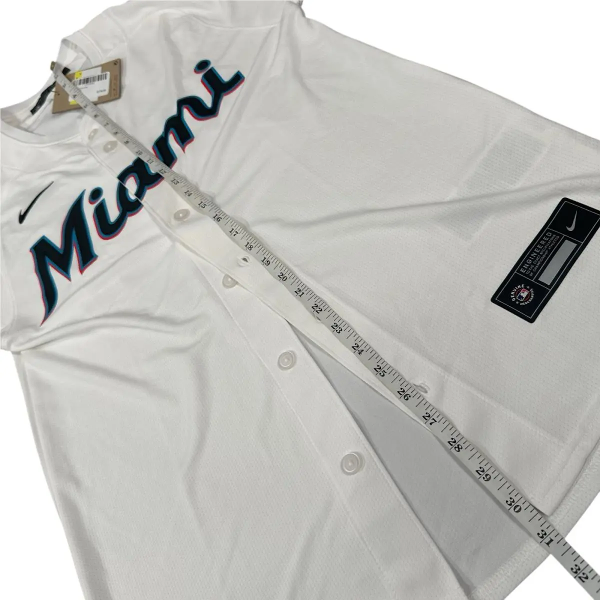 Nike clothing - White 3