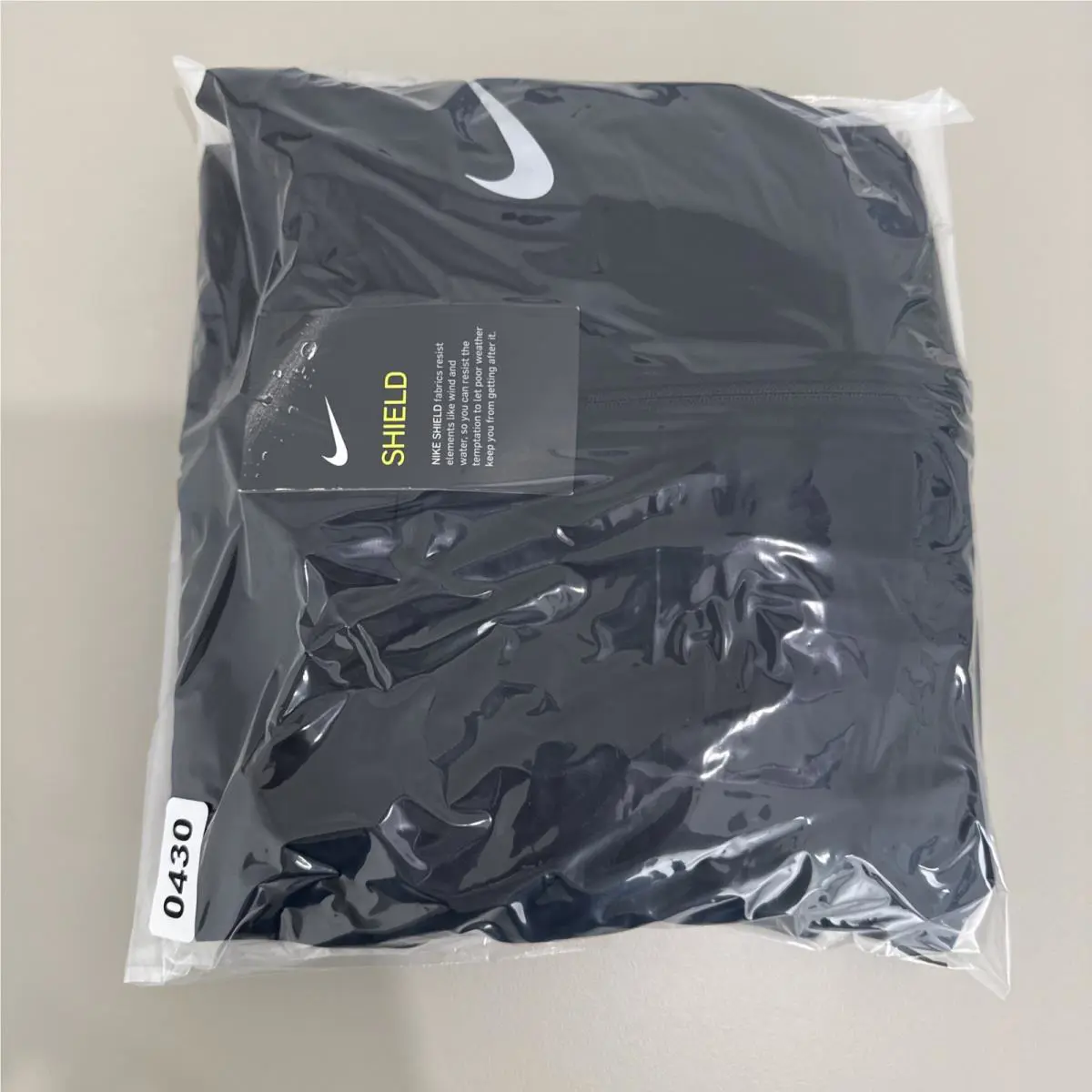 Nike clothing - Nike Shield - Shield - Black 18