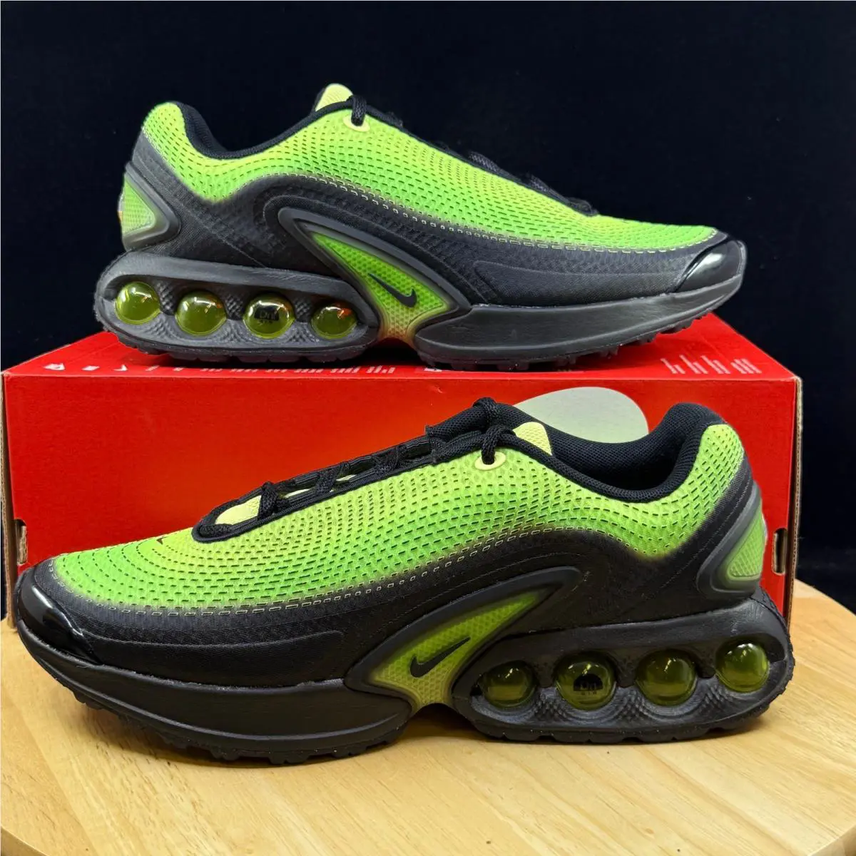 Nike Air Max DN Amd Light Lemon Twist Black HV3521-700 Size 11.5