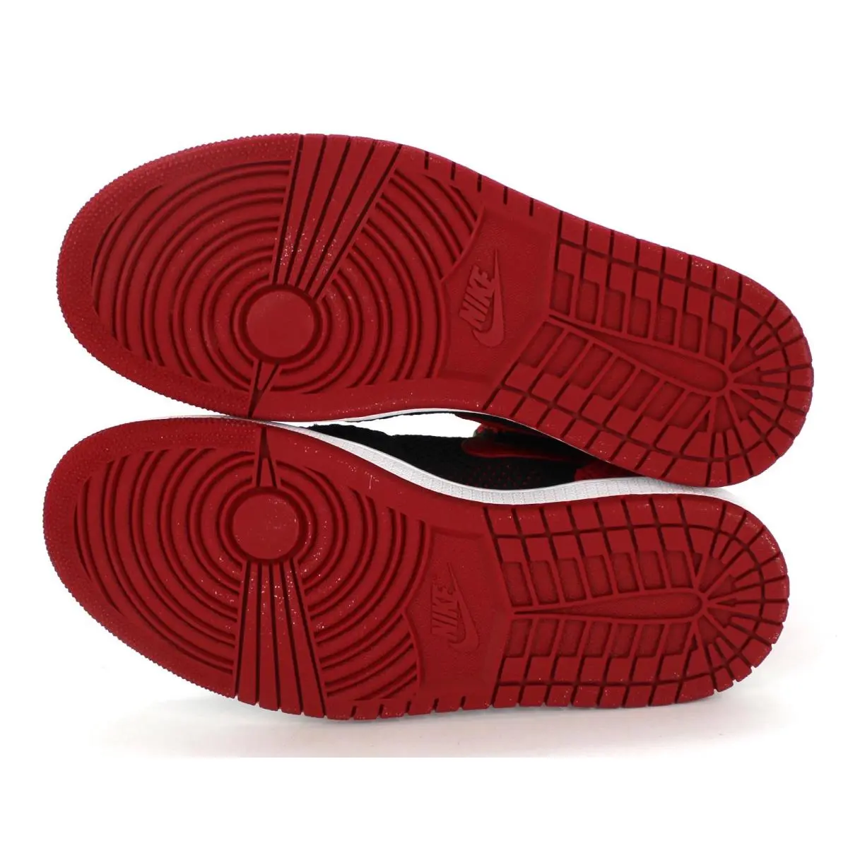 Nike shoes - Air Jordan 1 - Air - 919702 001 - Bred (UPC: 885176573585) 4