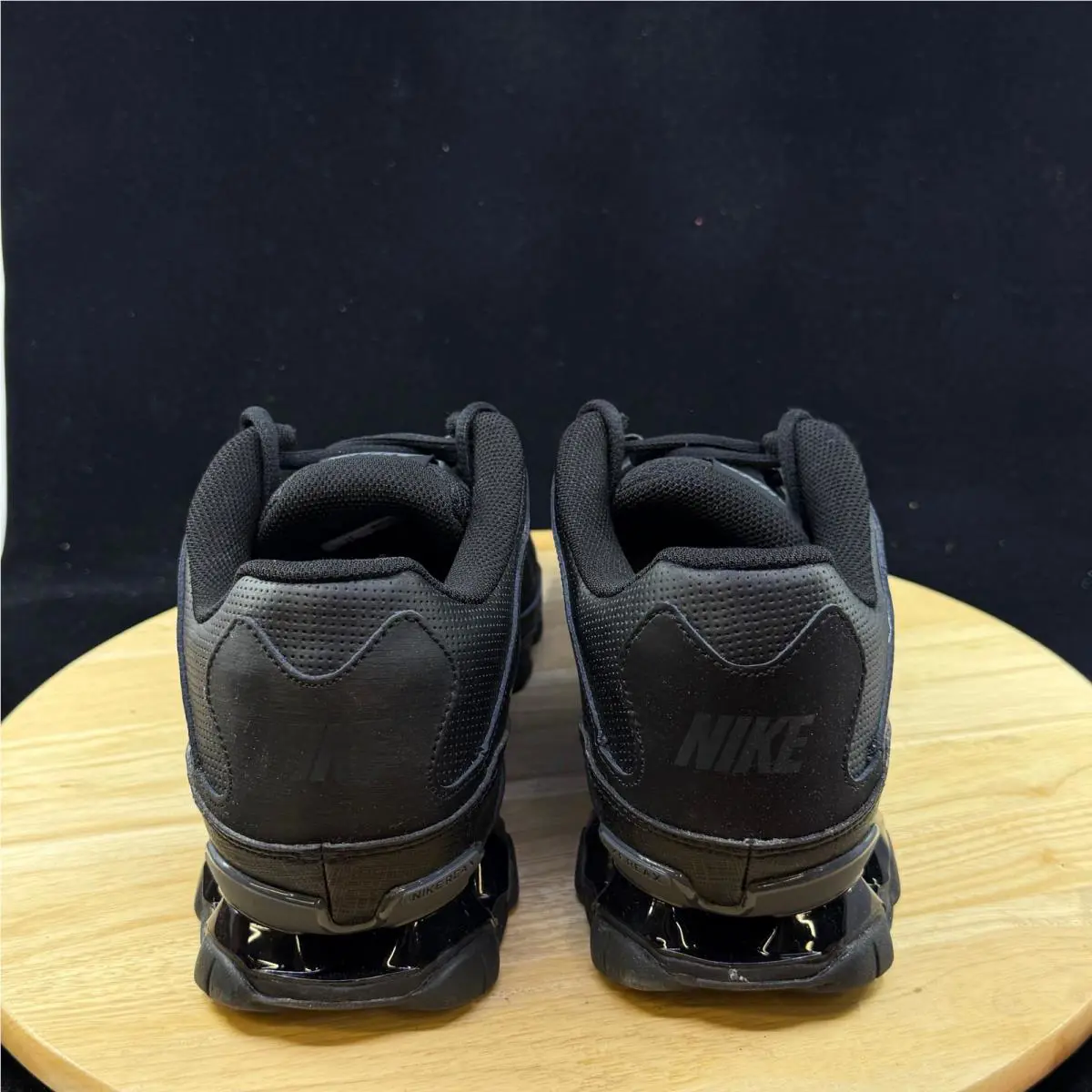 Nike shoes - Black 2