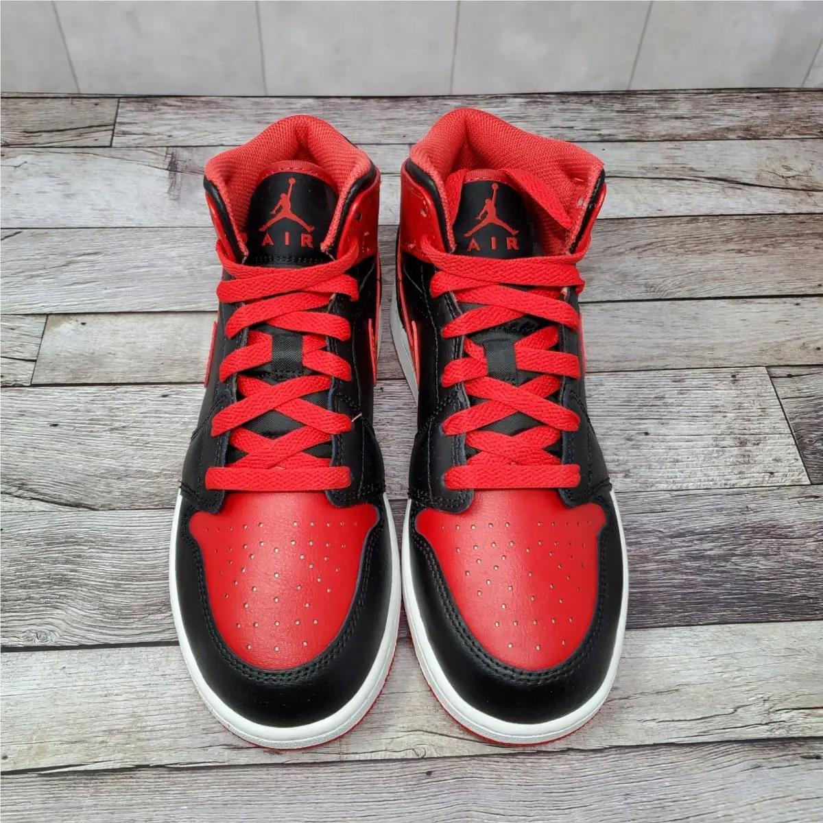 Nike shoes - Air Jordan 1 Mid GS - Red 0