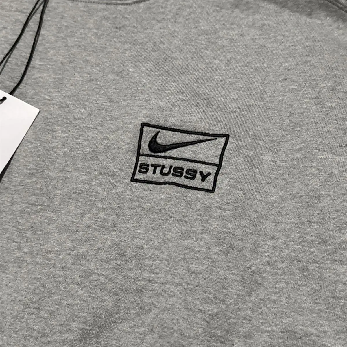 Nike clothing - Gray (UPC: 0195245887520) 0