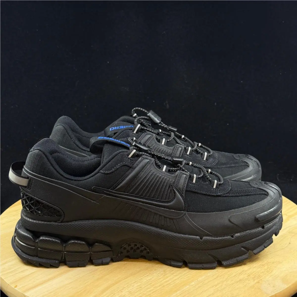 Nike shoes - Black 4