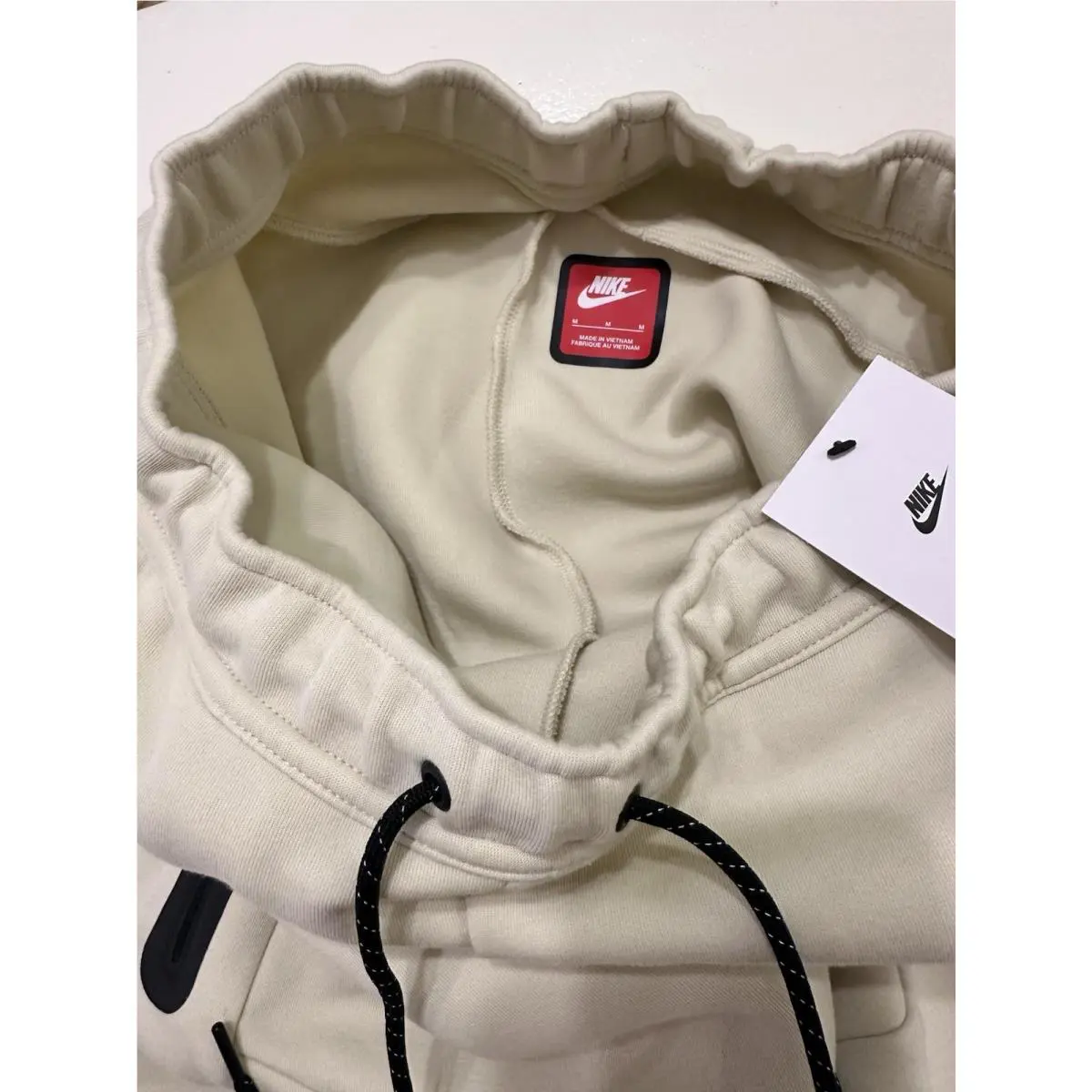 Nike clothing - Cream 4