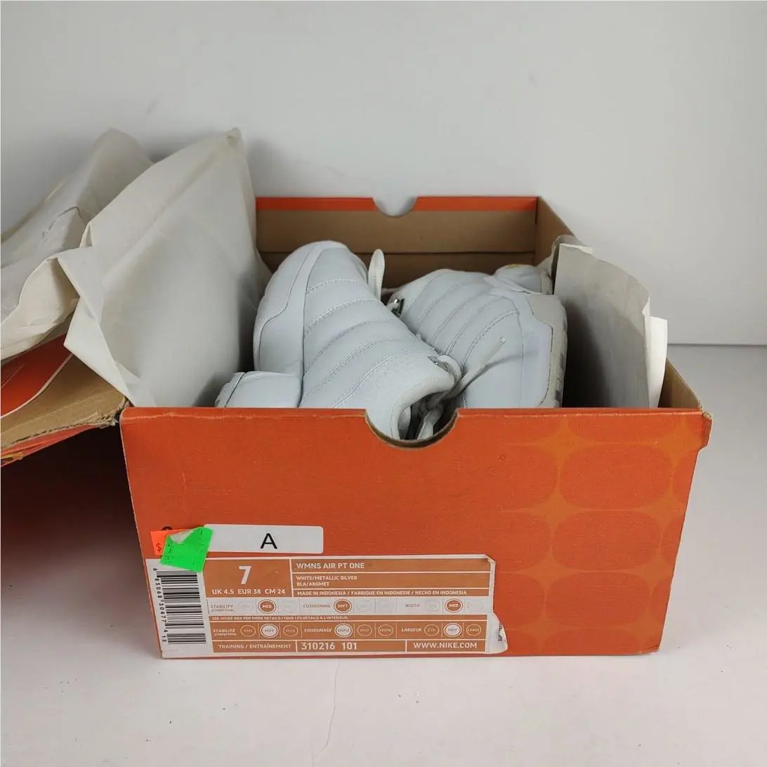 Nike shoes - White 7