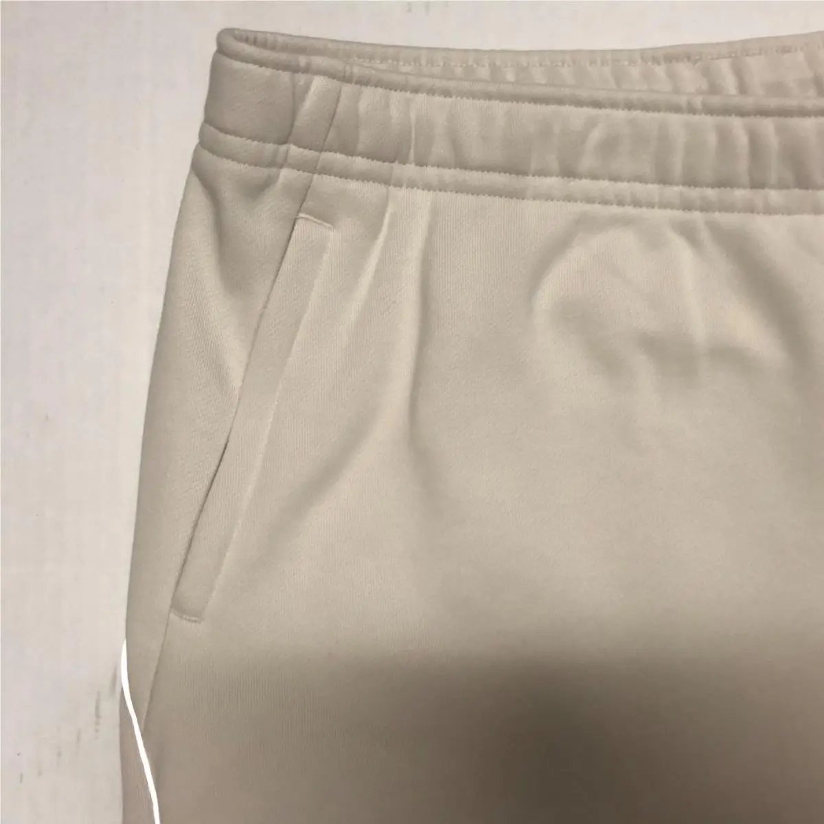 Nike clothing - Lt Orewood Brown (UPC: 198482050535) 1