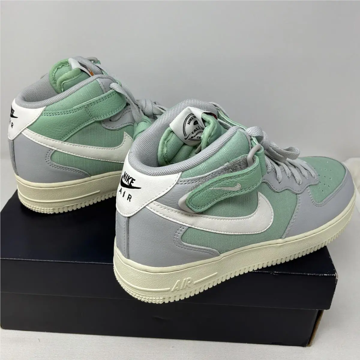 Nike shoes - Nike Air Force 1 Mid - White & Green (UPC: 196149454542) 4