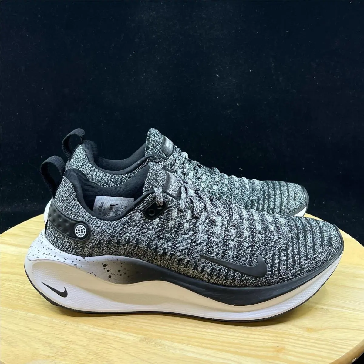 Nike shoes - Black 3
