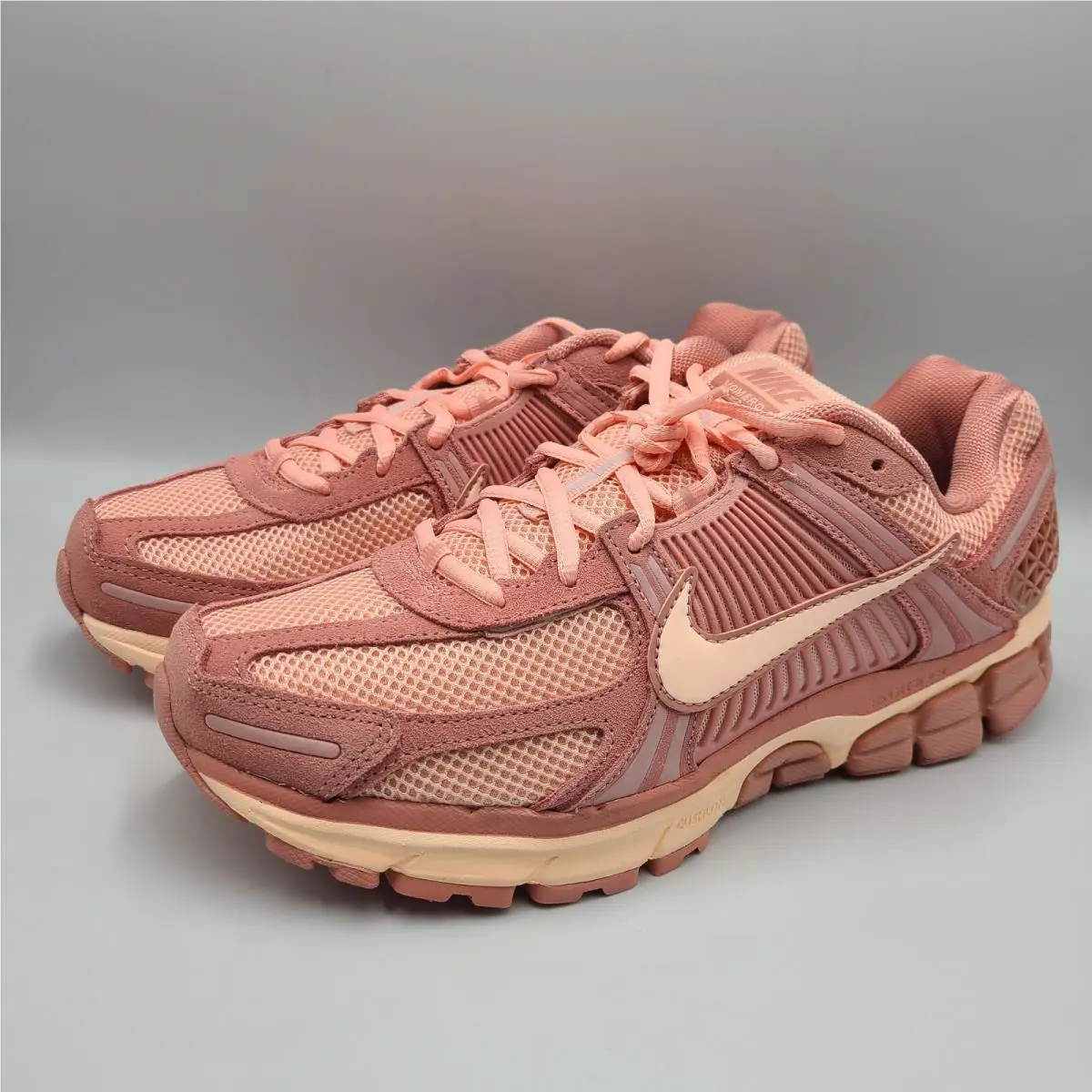 Nike shoes - Vomero 5 - Vomero - hf1553 600 - Pink (UPC: 197601538220) 2