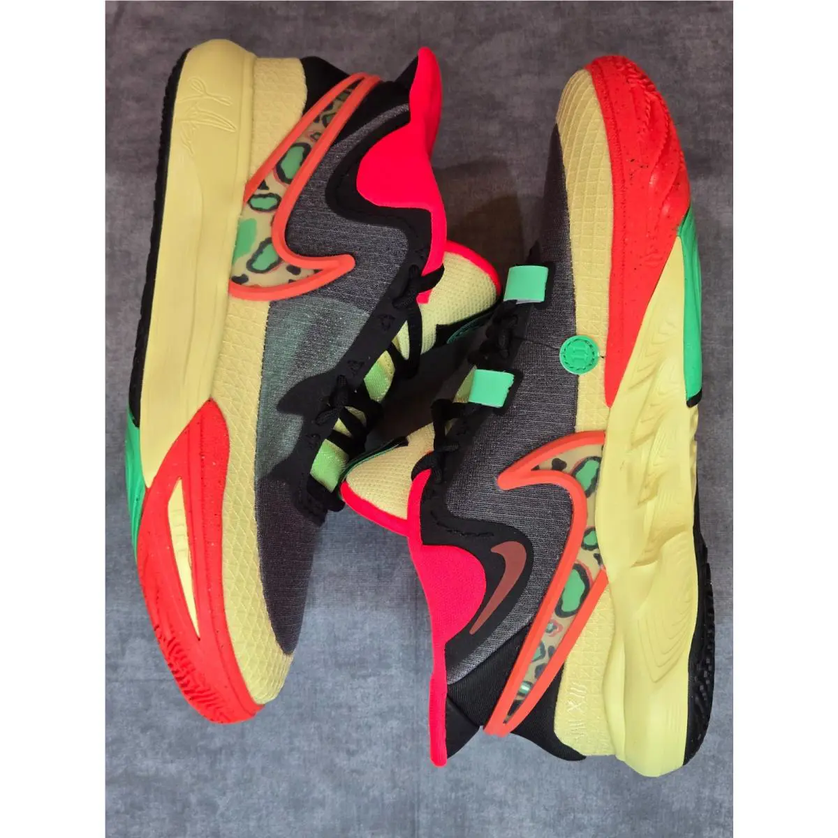 Nike shoes - Multicolor 2