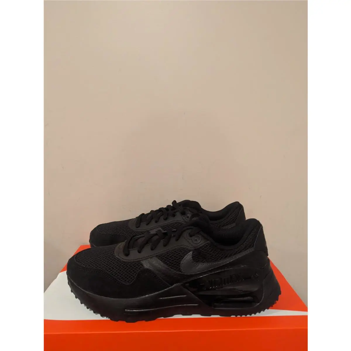 Nike Men`s Air Max Systm Shoes Size 11.5