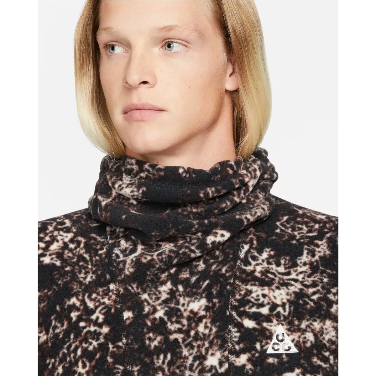 Nike clothing - Multicolor (UPC: 196153780477) 2