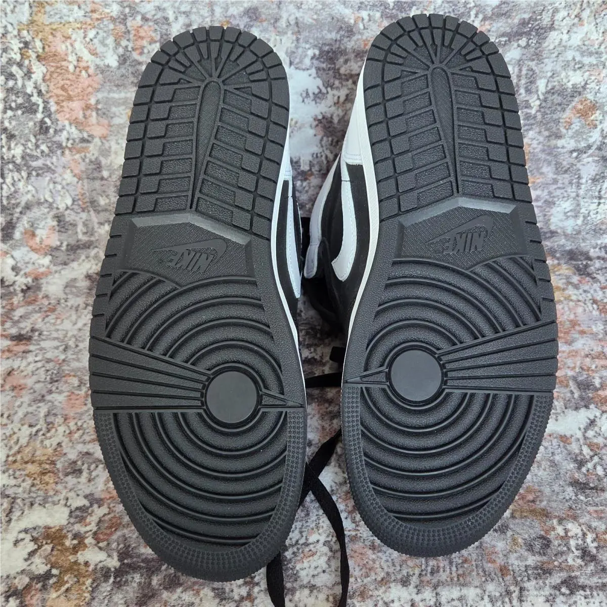 Nike shoes - Nike Air Jordan 1 - Air - Black White 10